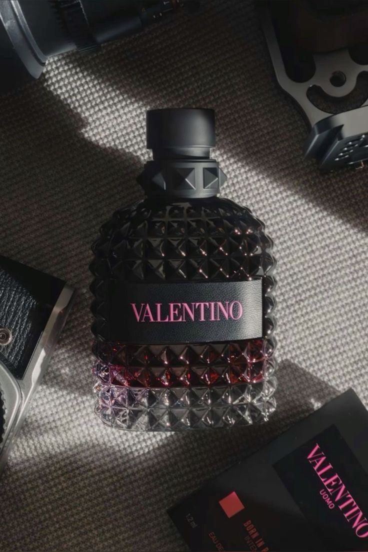 Valentino Uomo Born In Roma EDT espray para hombre de 3.4 onzas